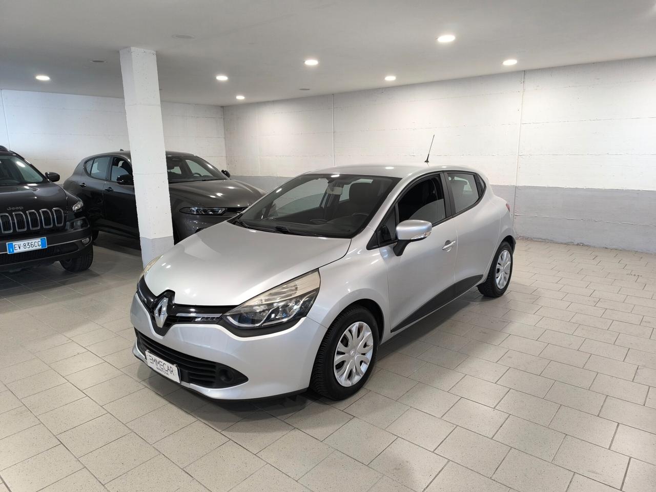 Renault Clio 1.2 75CV 5 porte Costume National