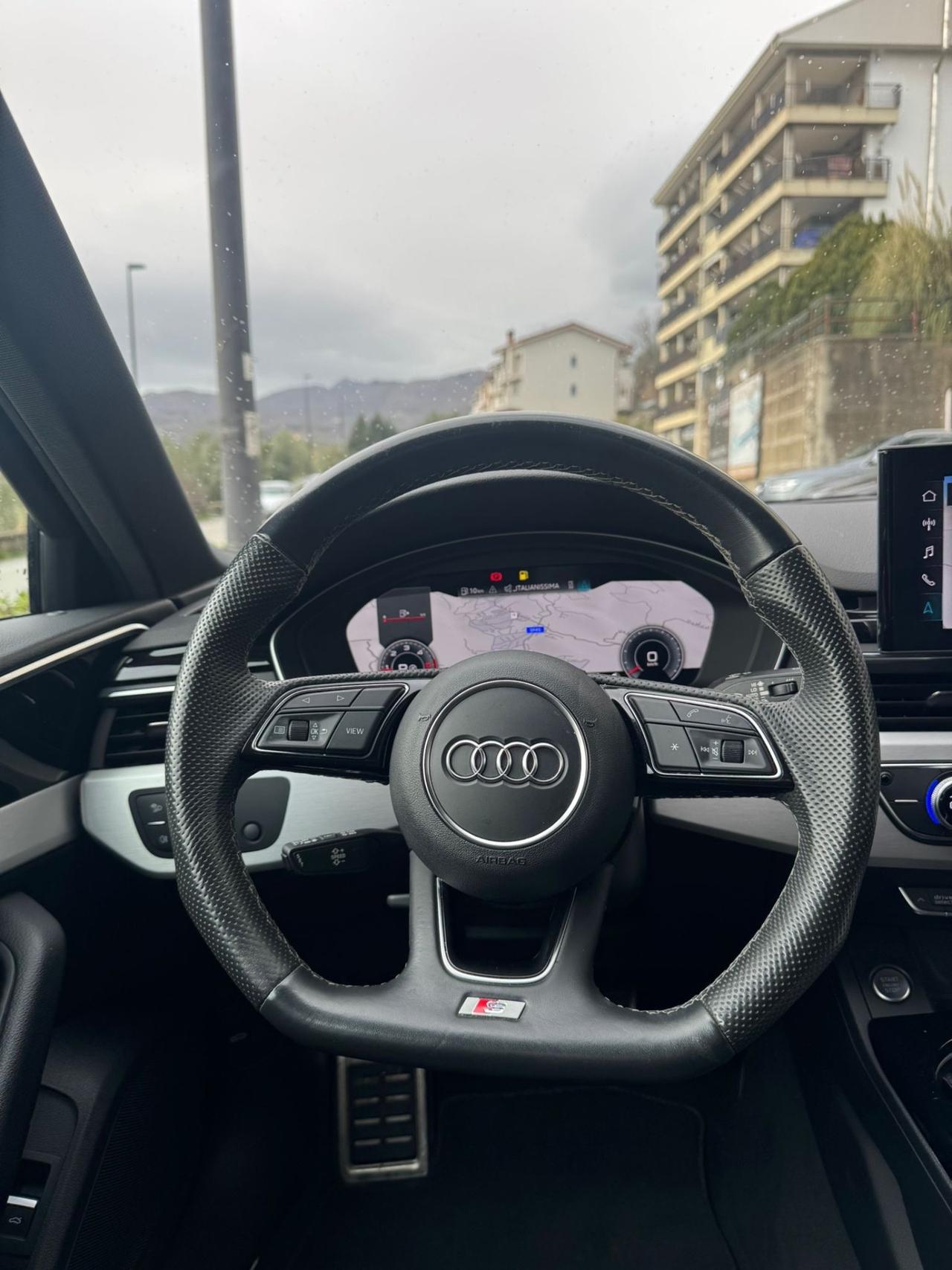 Audi A4 Avant 40 TDI S tronic line edition