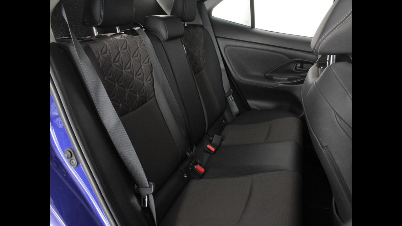 TOYOTA Yaris Cross - Yaris Cross 1.5h Lounge fwd 116cv e-cvt