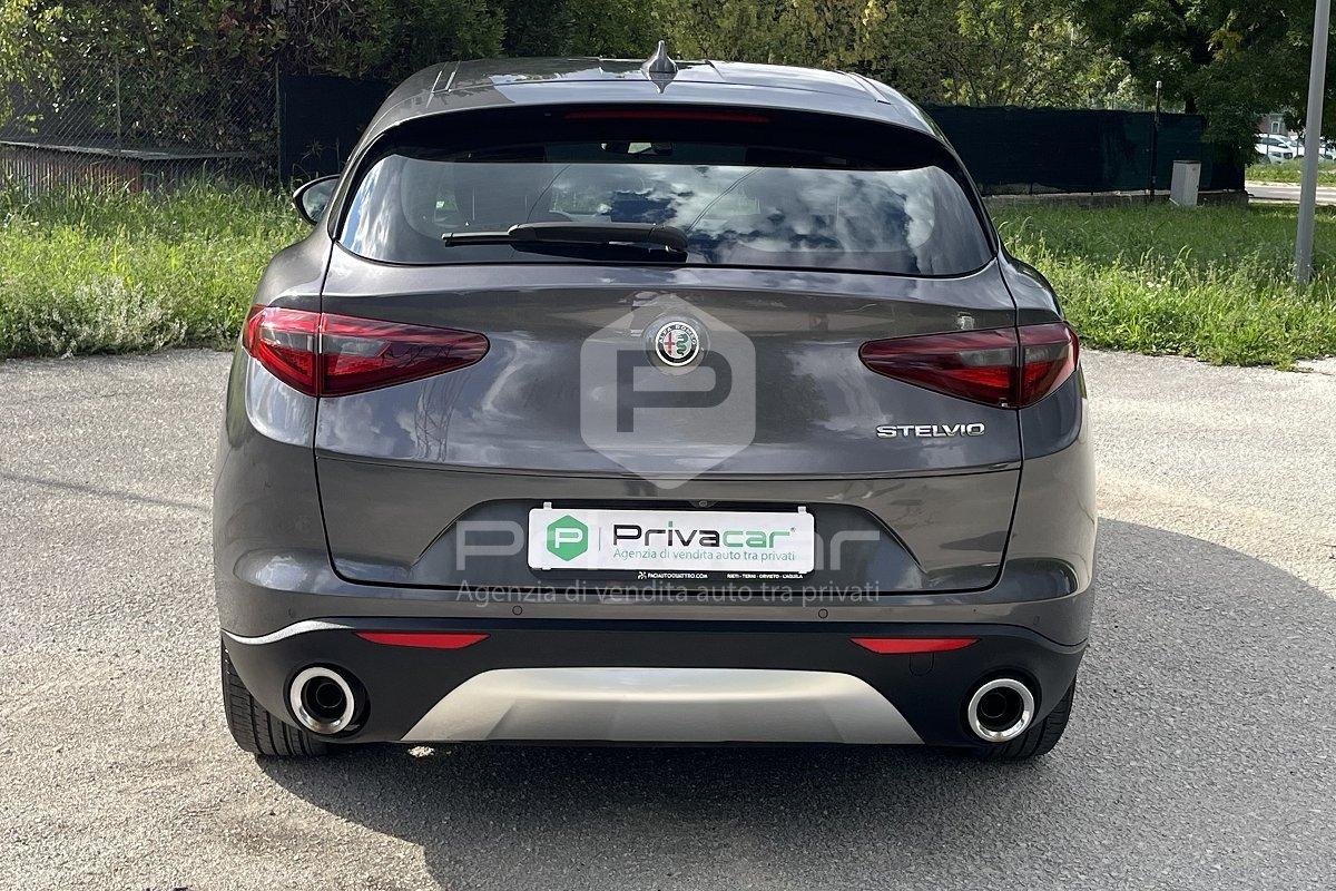 ALFA ROMEO Stelvio 2.2 Turbodiesel 190 CV AT8 RWD Executive