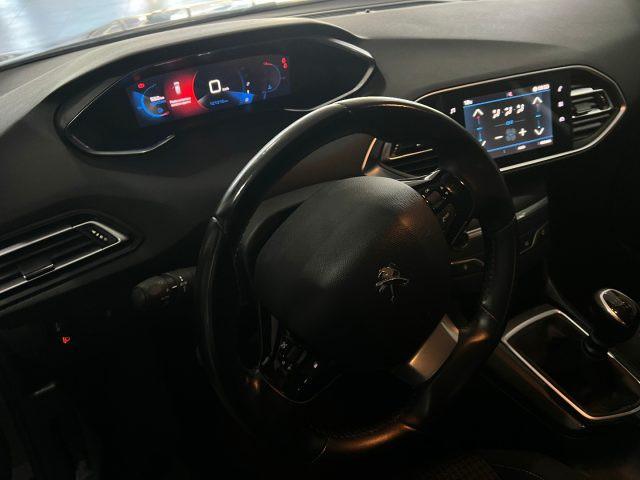 PEUGEOT 308 BlueHDi 130 S&S Active Pack