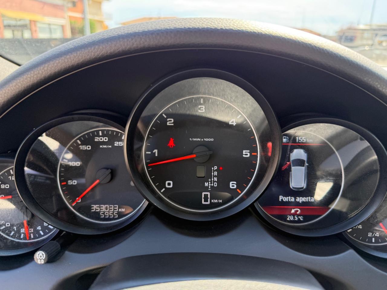 Porsche Cayenne 3.0 Diesel MOTORE CON 120.000 KM FATTURA
