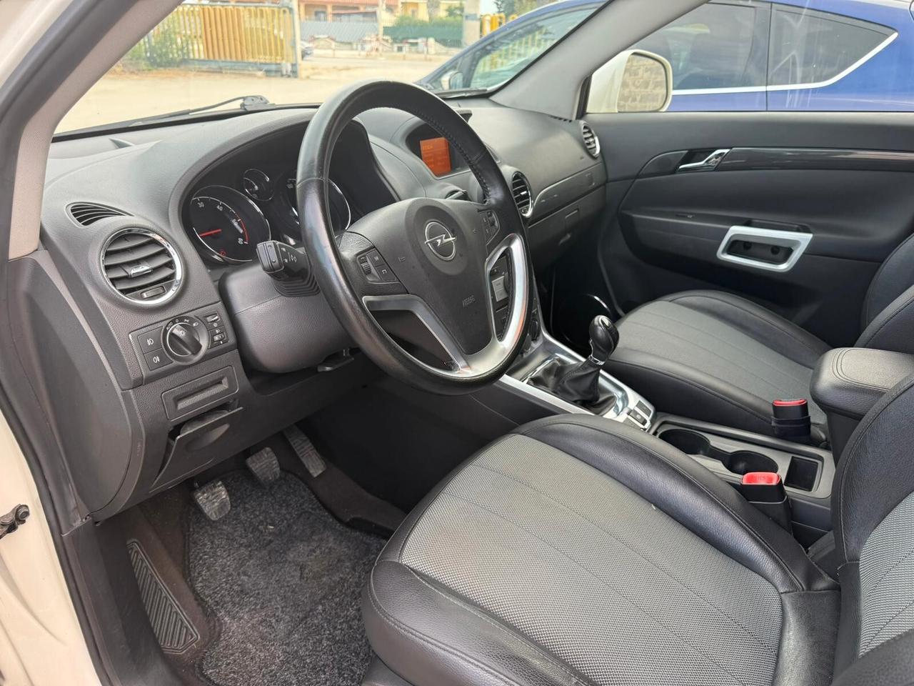 Opel Antara 2.2 CDTI - GANCIO TRAINO