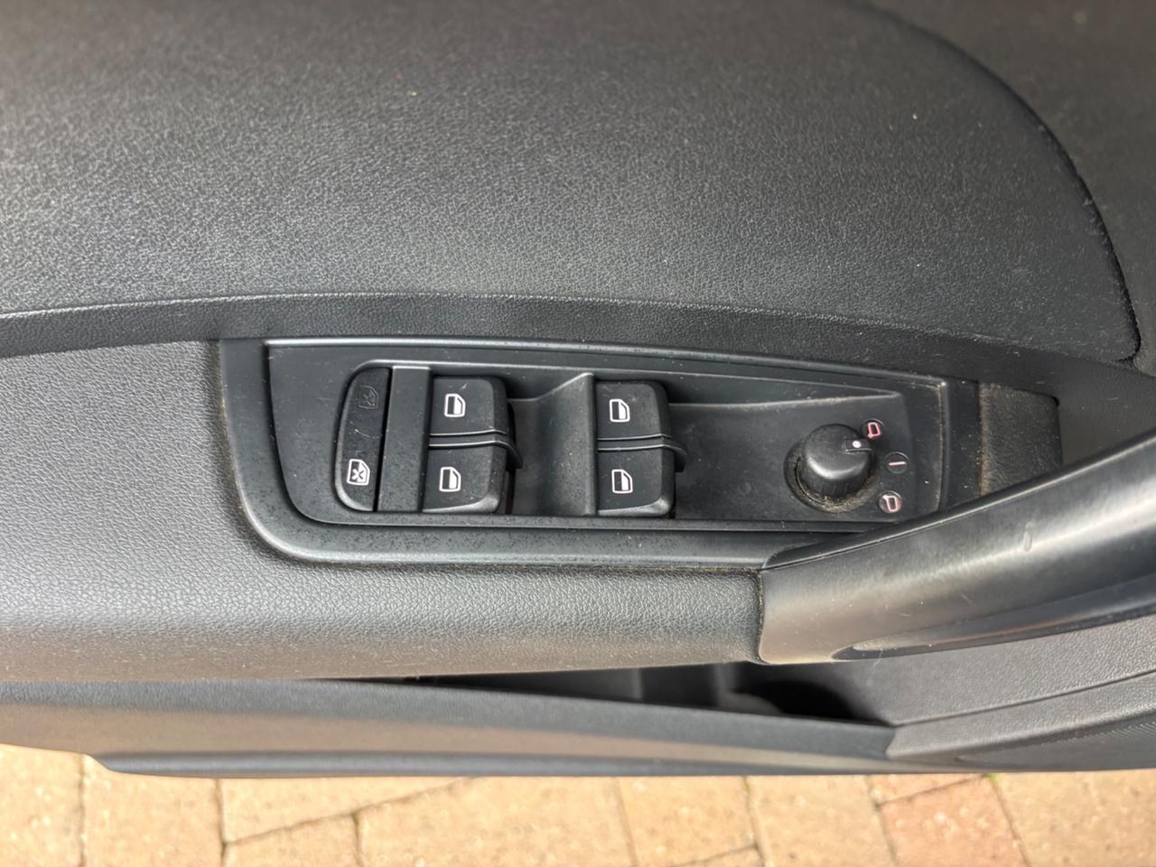 Audi A1 s SPB 1.6 TDI 90 CV 5Porte OK NEOPATENTATI