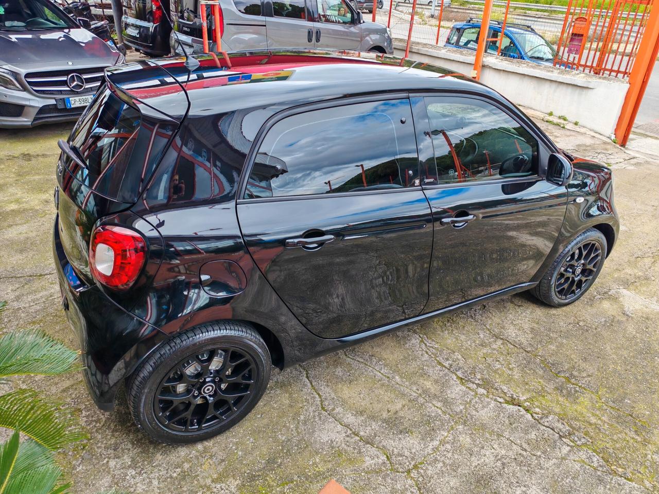 Smart Forfour 1,0 benzina 04/2017 Cv70 AUTOMATICA