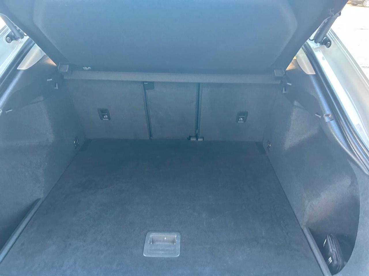 Audi Q3 SPB 35 TDI S tronic SPORTBACK FARI MATRIX