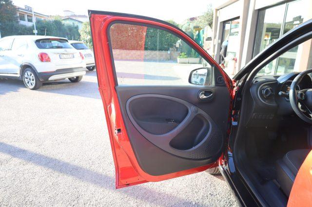 SMART ForFour 70 1.0 twinamic AUTOMATICA Passion PanoramaTEL USB