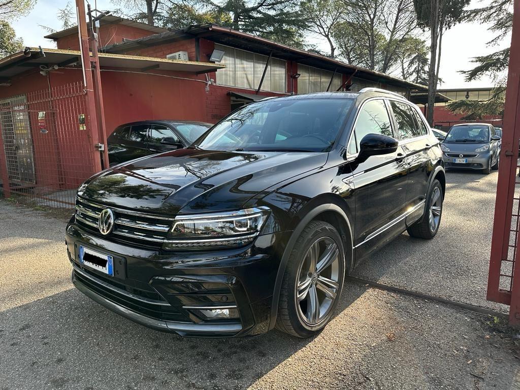 Volkswagen Tiguan 2.0 TDI 150 CV SCR DSG R-Line FULL LED PRONTA CONSEGNA