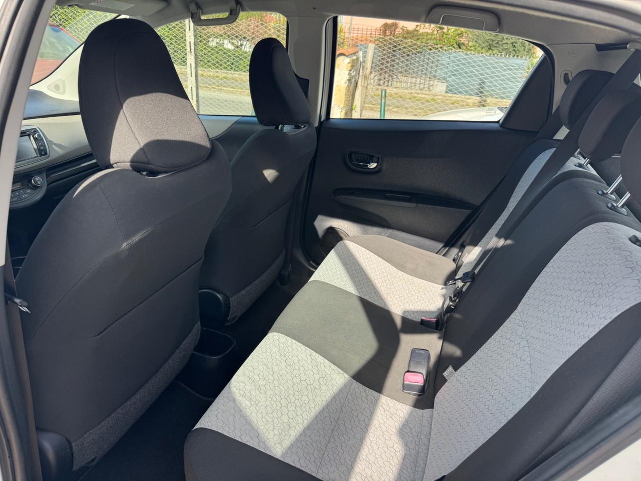 Toyota Yaris 1.3 5 porte Lounge NEOPATENTATI
