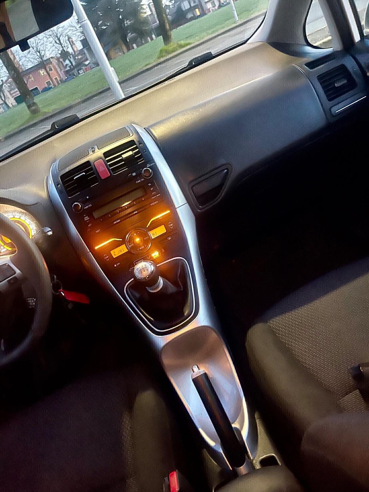 Toyota Auris 2.0 D-4D 5 porte Active