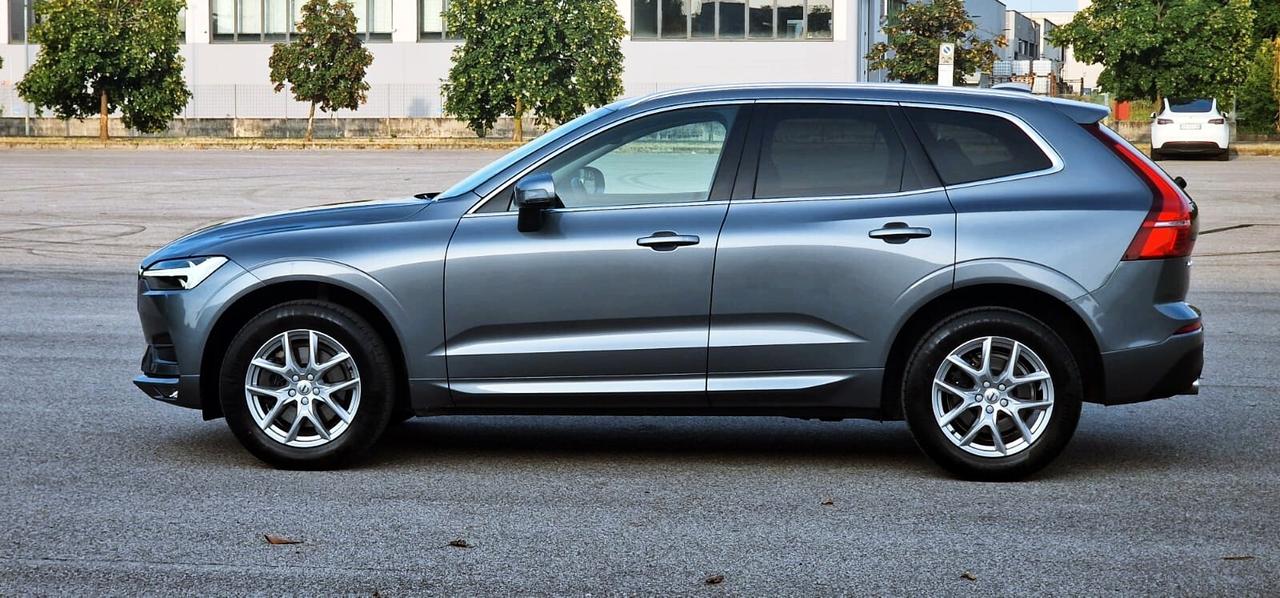 Volvo XC 60 XC60 B4 (d) AWD Geartronic Momentum Pro