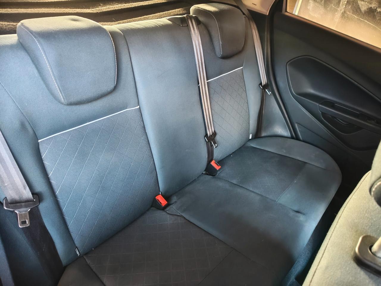 Ford Fiesta Titanium UNIPRO!!!!