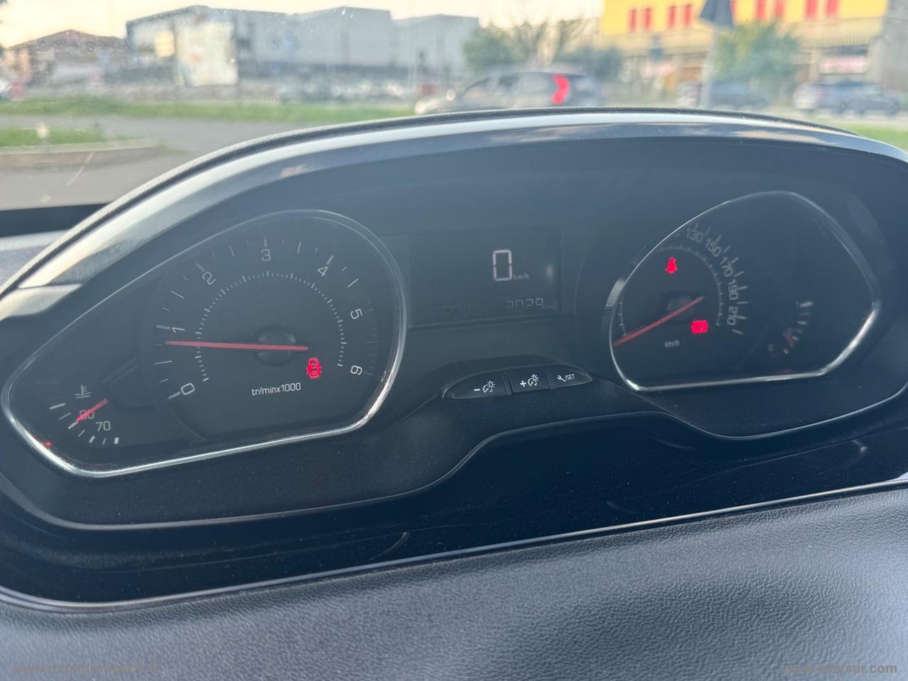 PEUGEOT 208 1.4 HDi 68 CV 3p. Allure OK NEOPATENTATI