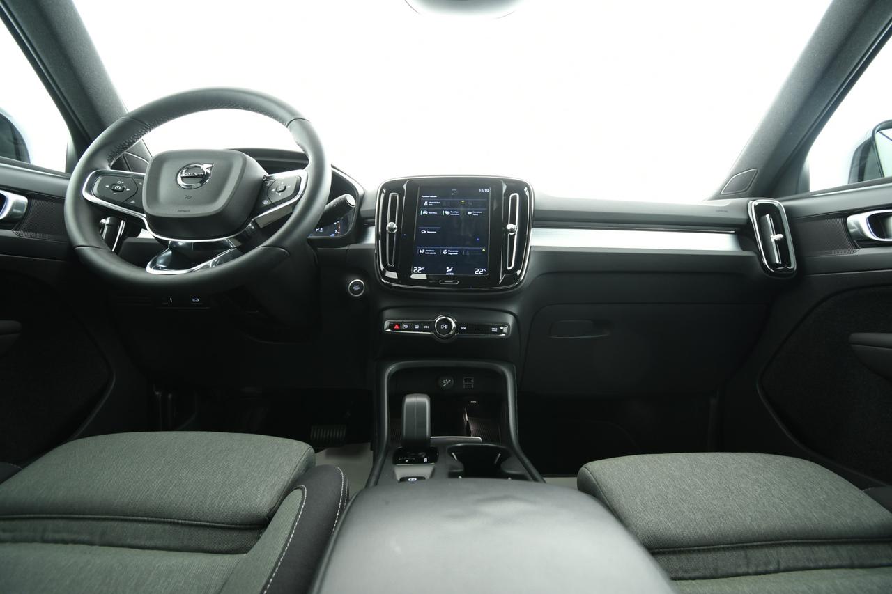 VOLVO XC40 N1 1.5 T2 Momentum Core geartronic CAMERA+PREZZO+IVA