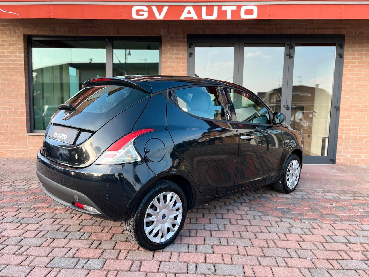 Lancia Ypsilon 1.3 MJT