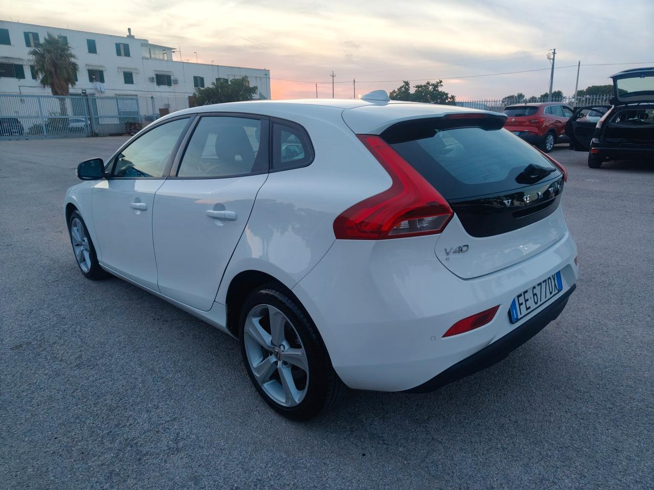 Volvo V40 D3 2.0D 120cv Momentum