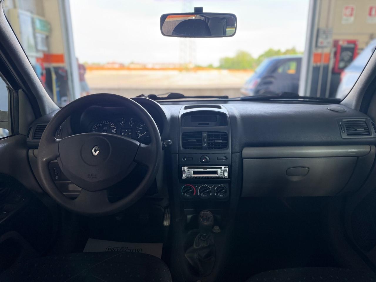 Renault Clio 1.2 cat 5 porte Authentique NEOPATENTATI