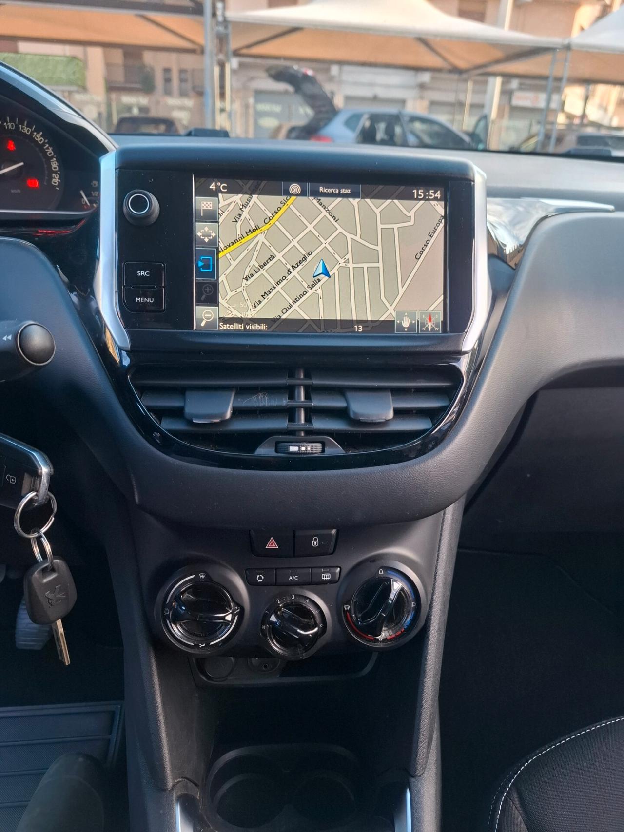 Peugeot 208 - 1.6 HDi Navi|Clima|Sensore 2017