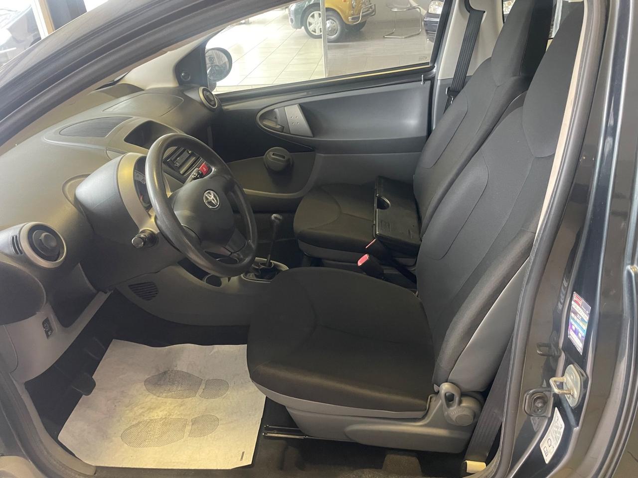 Toyota Aygo 1.0 12V VVT-i 3 porte Now - Nessun vincolo -