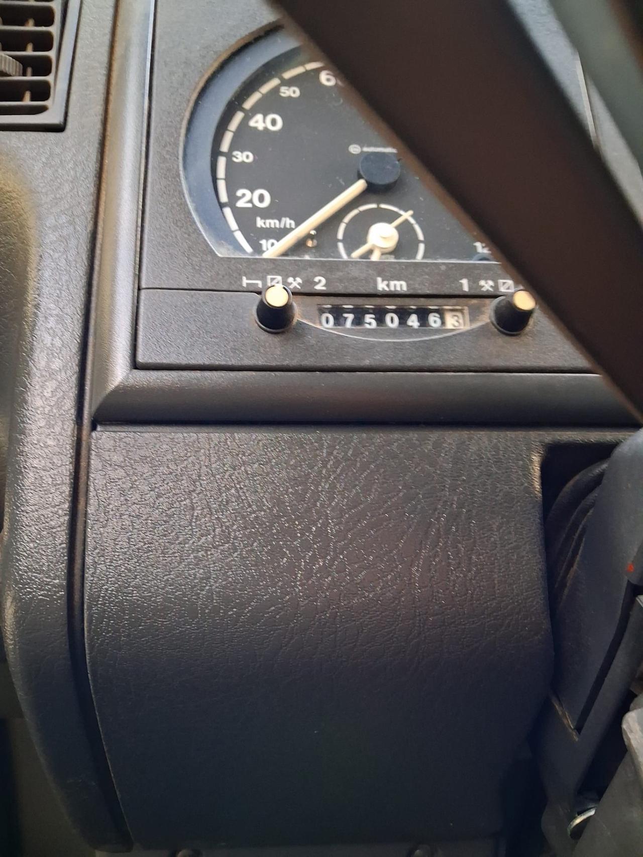 Iveco Daily 35C9D/BarTor2.8D PC-DC-RG Cab.