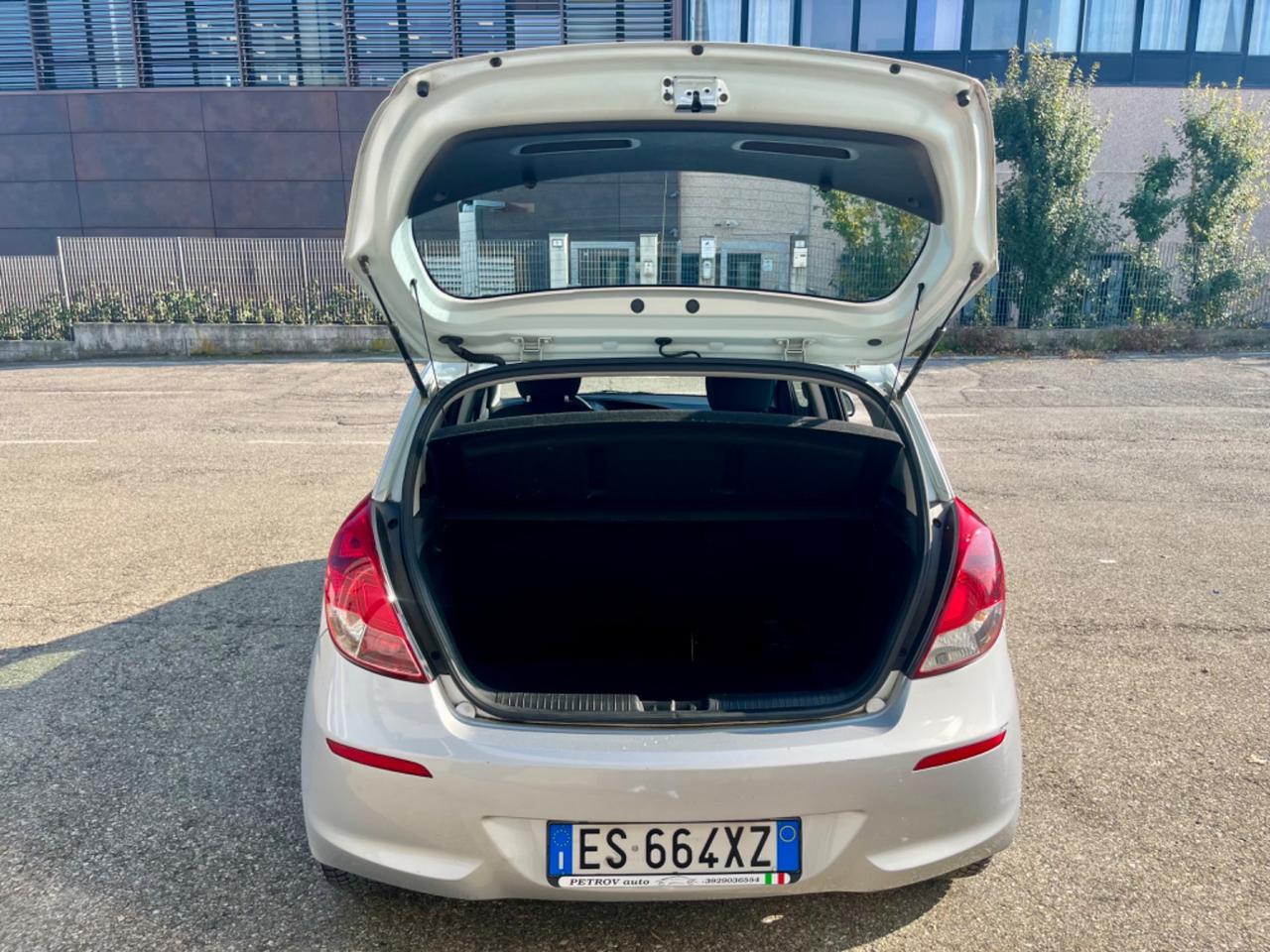 Hyundai i20 1.2GPL 2013 139.000km bombole revisionate fino all 2033