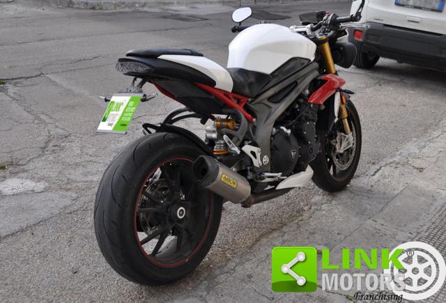 TRIUMPH Speed Triple R 1050