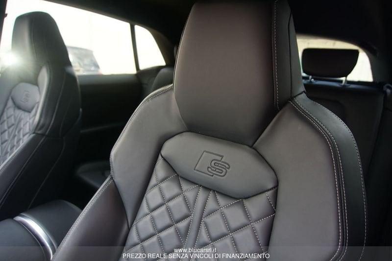 Audi Q8 45 TDI quattro tiptronic Sport