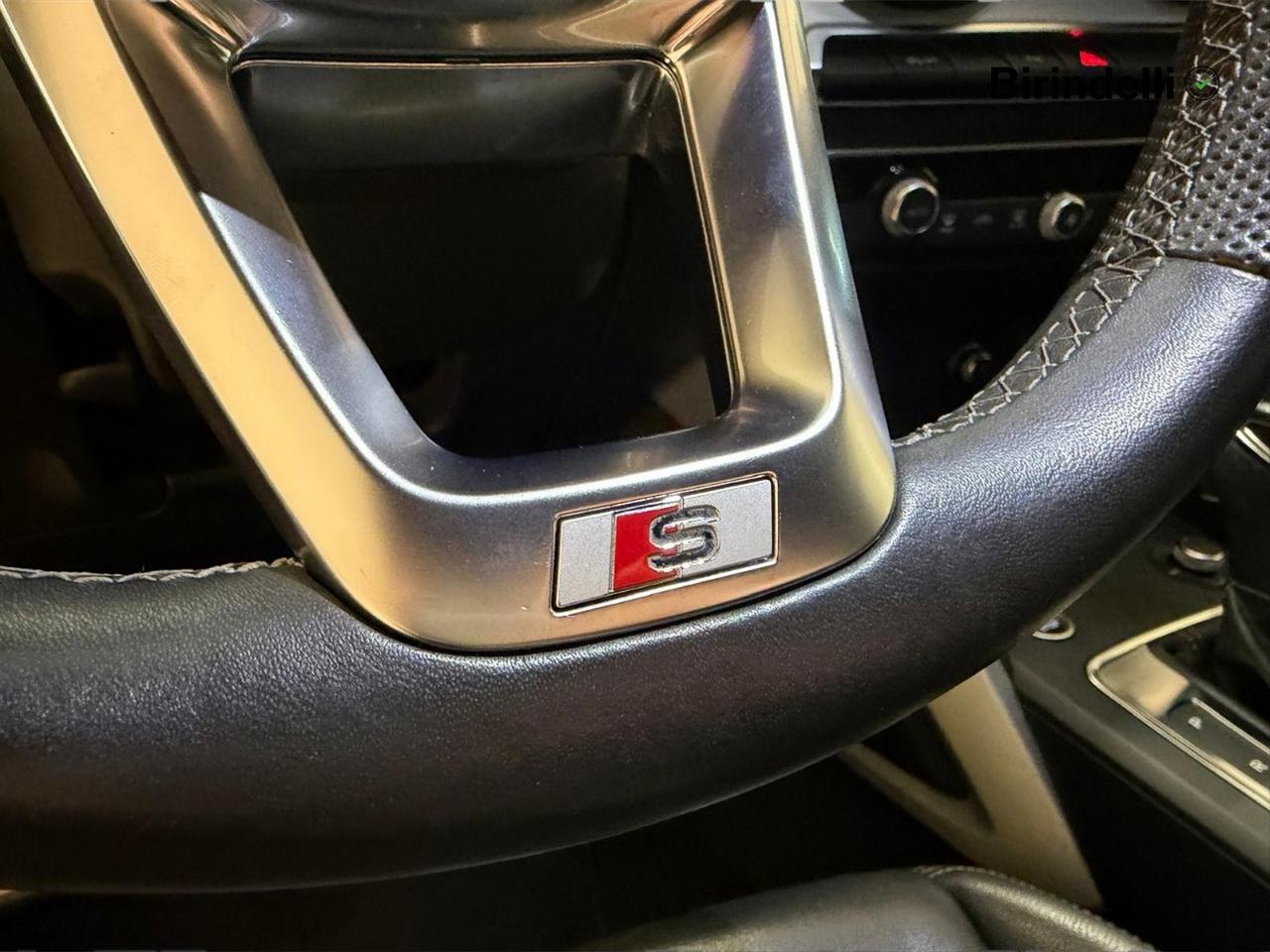 AUDI Q2 - Q2 35 TDI quattro S tronic S line Edition