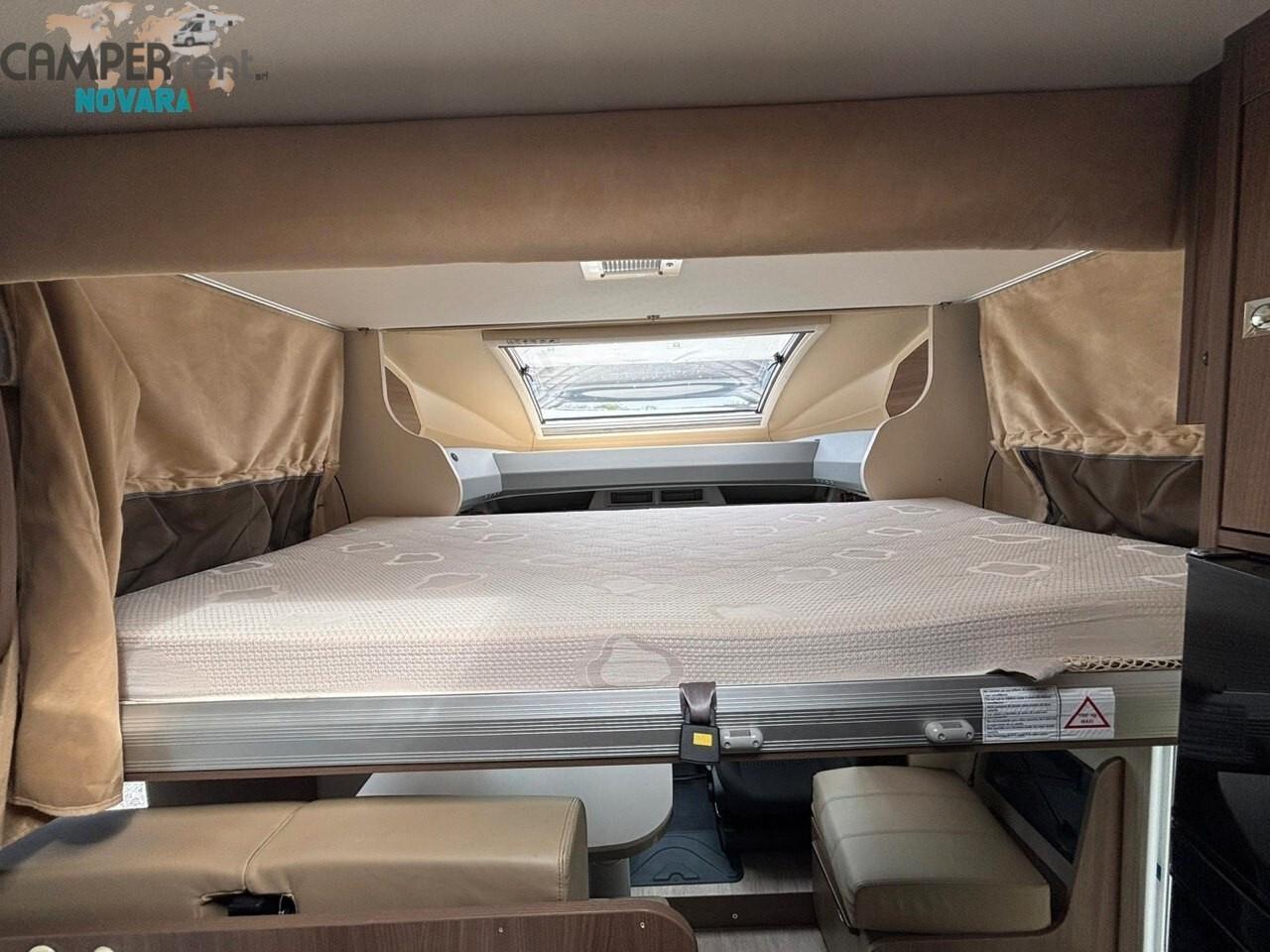 Chausson FLASH 628 EB - SEMINTEGRALE LETTO NAUTICO