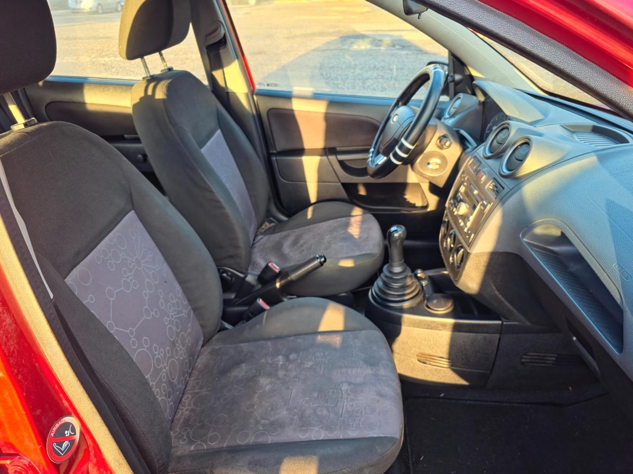 Ford Fiesta 1.4 16V 5p. Ghia CV-75 2007-E4 GPL Benzina NEO