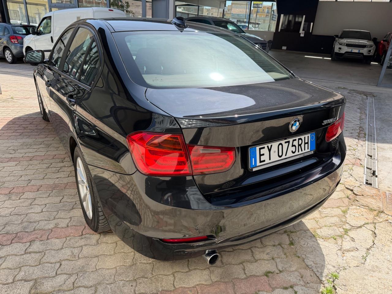 Bmw 318d 143 CV Business Automatico 2015