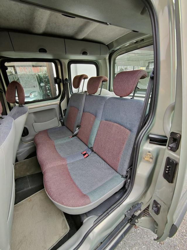 RENAULT Kangoo 1.6 16 V AUTHENTIQUE PRIVILEGE 4X4