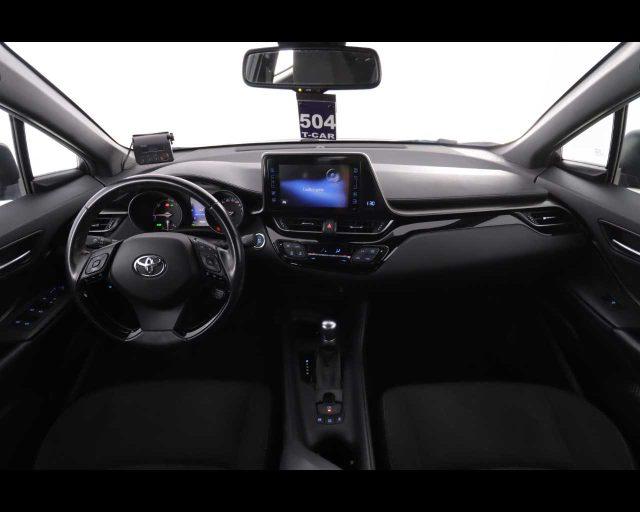 TOYOTA C-HR 1.8 Hybrid E-CVT Business