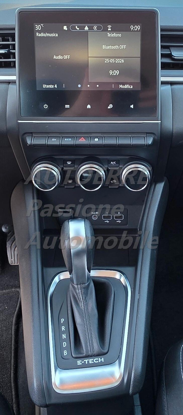 Renault Captur Full Hybrid E-Tech 145 CV Techno