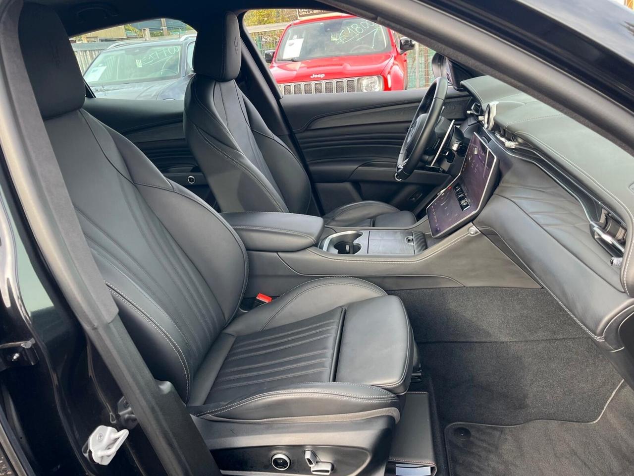 Maserati Grecale MHEV 330 CV AWD Modena