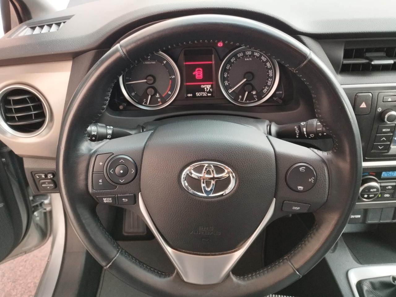 Toyota Auris 1.4 D-4D Active