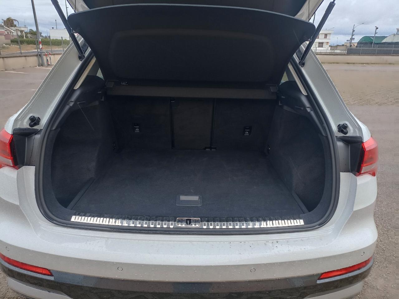 AUDI Q3 2.0 TDI 150cv STRONIC 09/2019 BIXENO/NAVI/SENSORI POST/