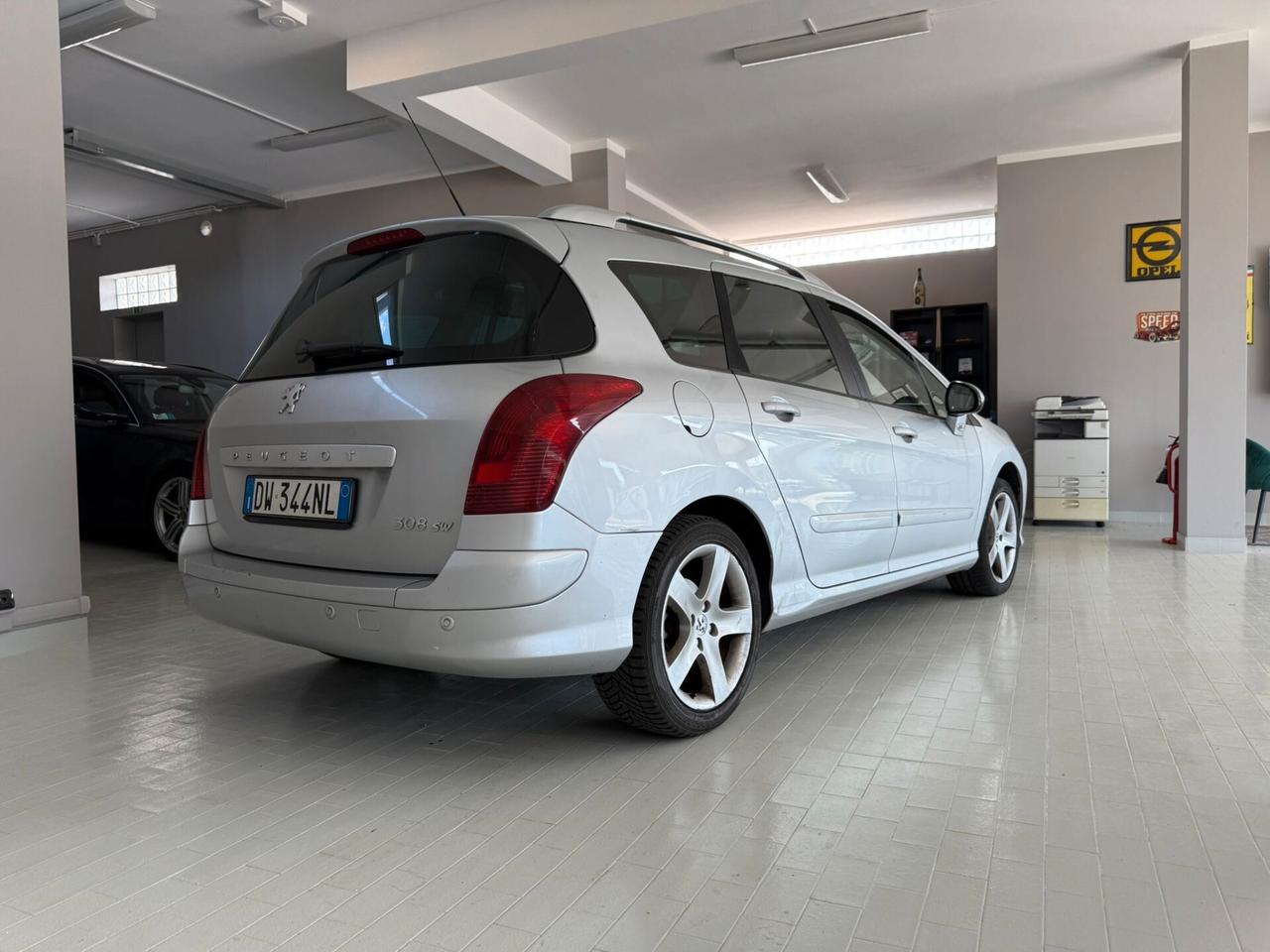 Peugeot 308 1.6 HDi 110CV SW Ciel Féline NEOPATENTATI