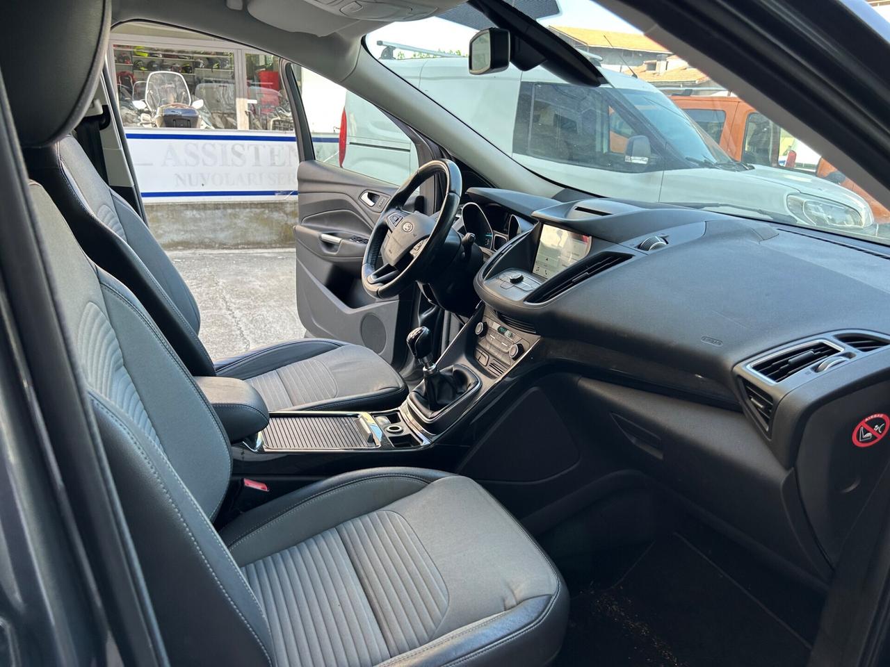 Ford Kuga 1.5 TDCI 120 CV Titanium