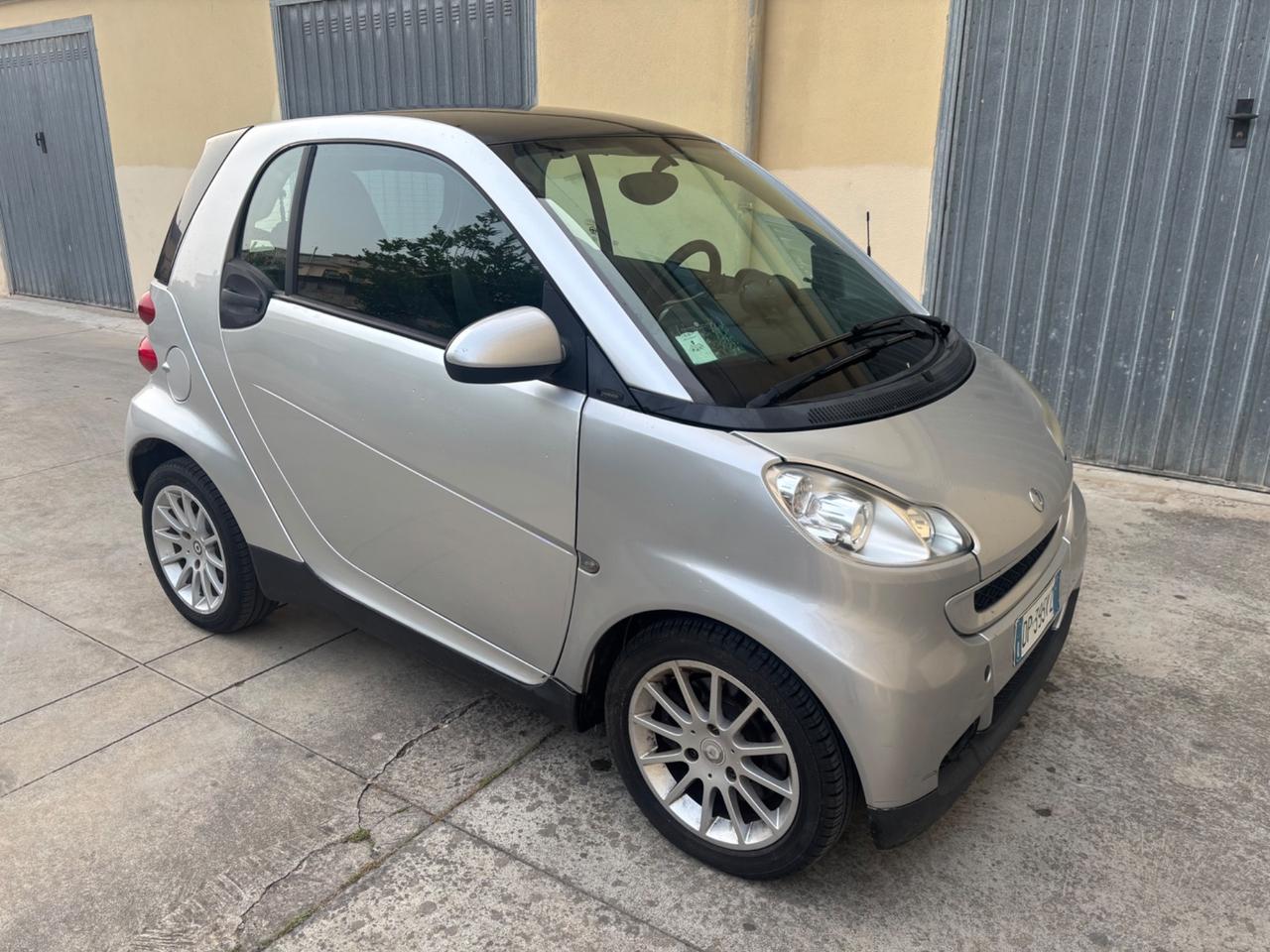 Smart ForTwo 1000 62 kW coupé passion