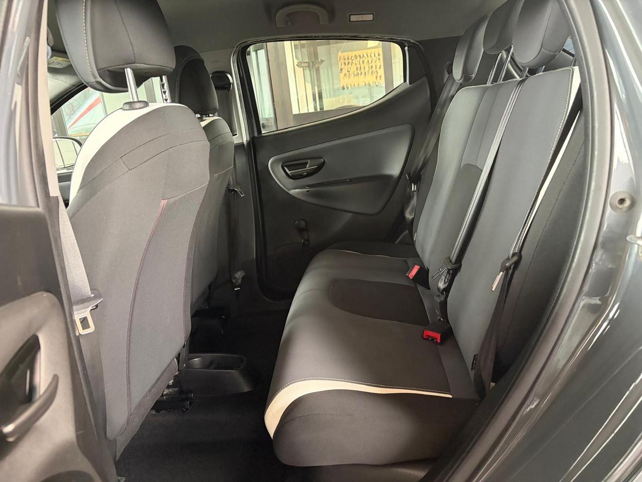 Lancia Ypsilon 1.2 69 CV 5 porte Elle