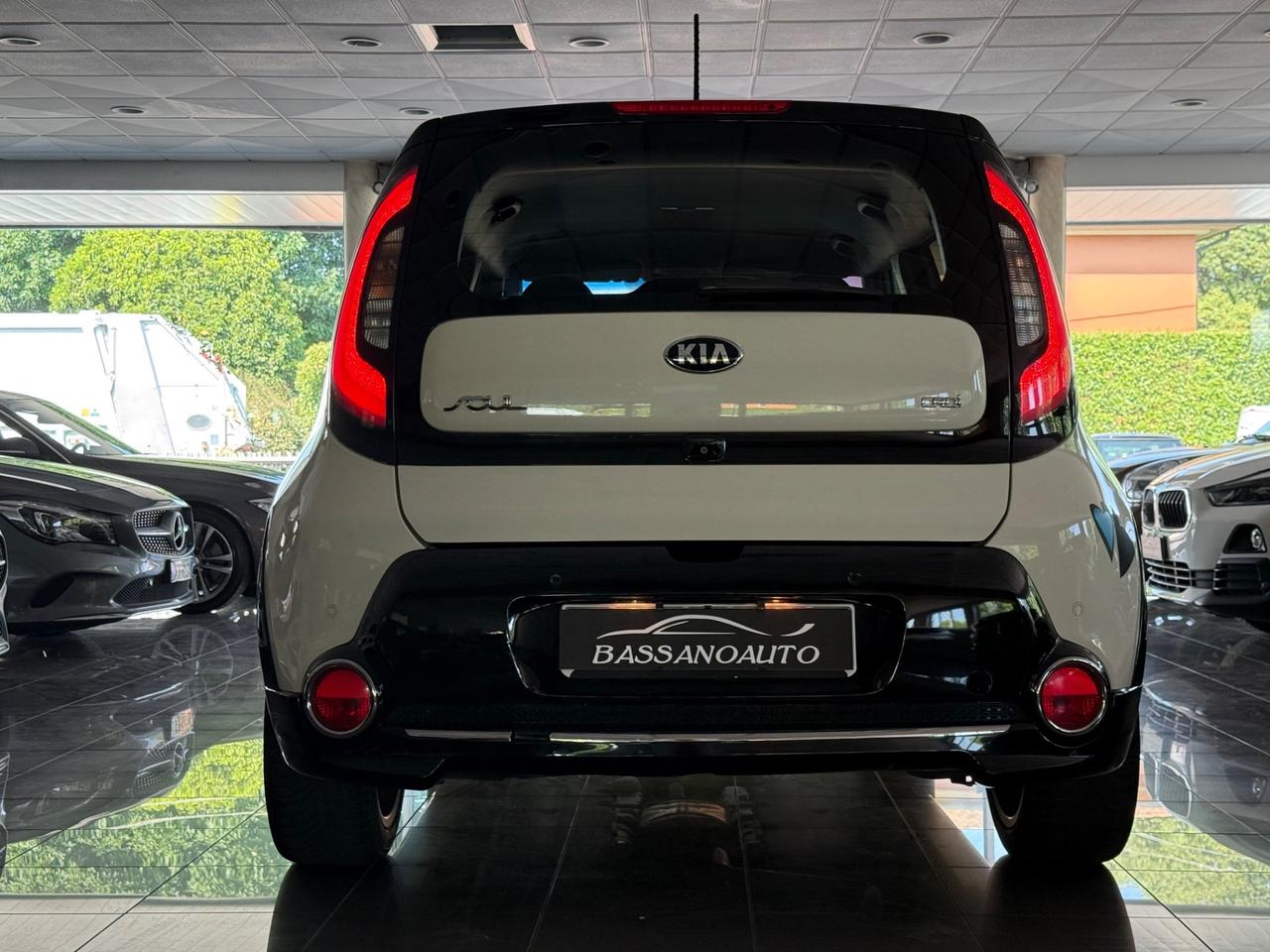 Kia Soul 1.6 crdi 16v Your 128cv AUTO ! NEOPATENTATI !!