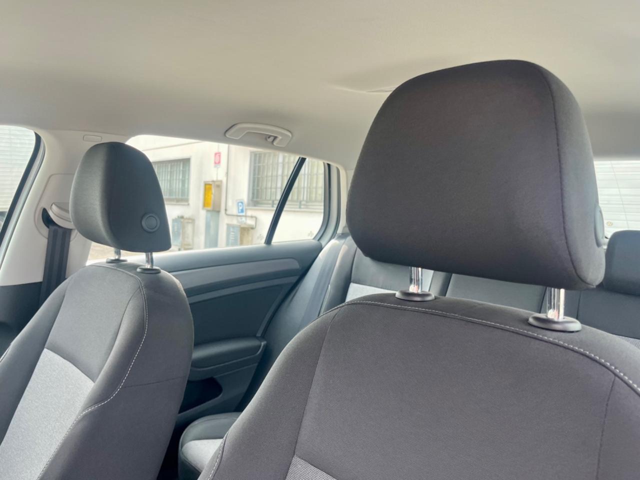 VW Golf 1.6tdi 90cv 2015 59.000km pari al nuovo