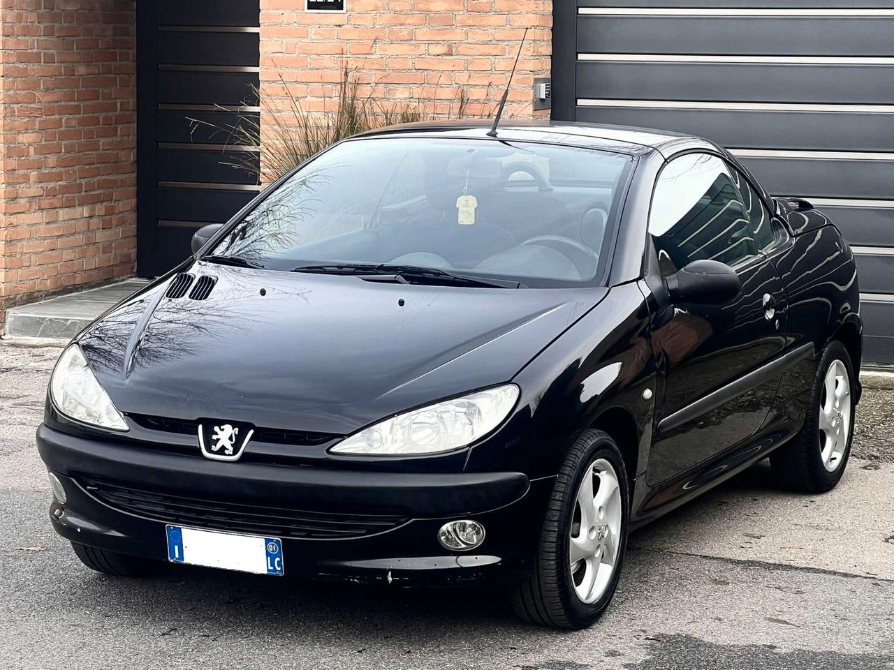 Peugeot 206 1.6i Cabrio-169.000-U.Prop-Tag.Cert-2002