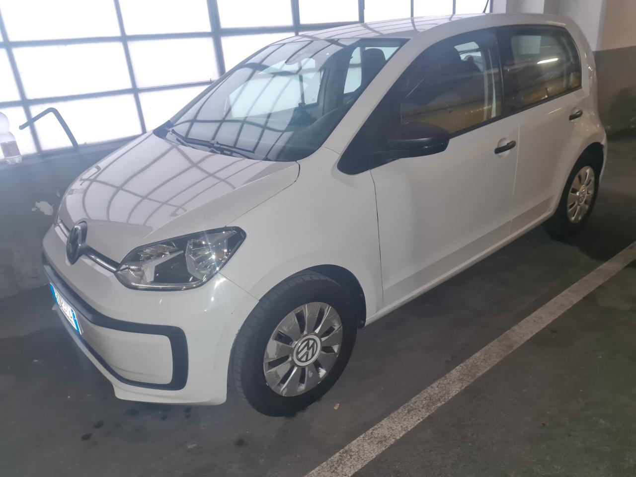 Volkswagen up! 1.0 5p. NEOPATENTATO