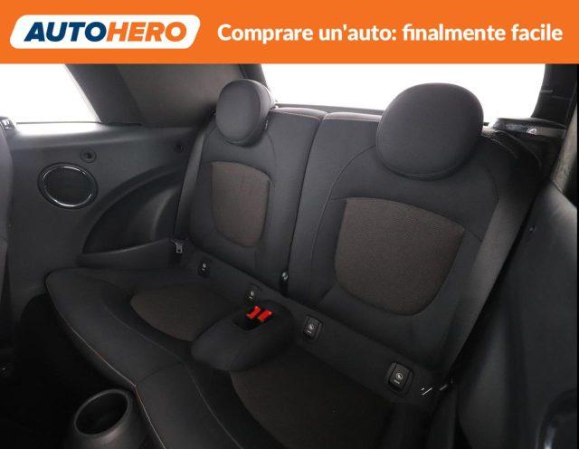 MINI Mini 1.5 Cooper D Cabrio