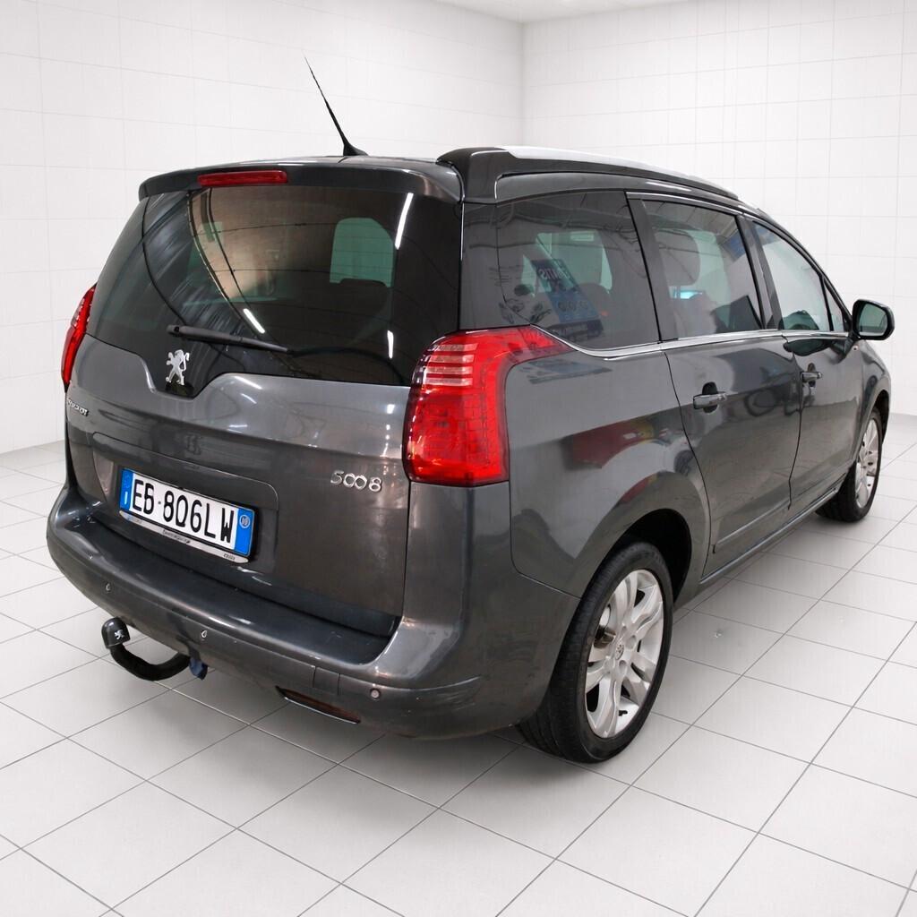 Peugeot 5008 2.0 HDi 150CV Business NAVI TETTO 5 POSTI GANCIO TRAINO HEAD-UP DISPlAY