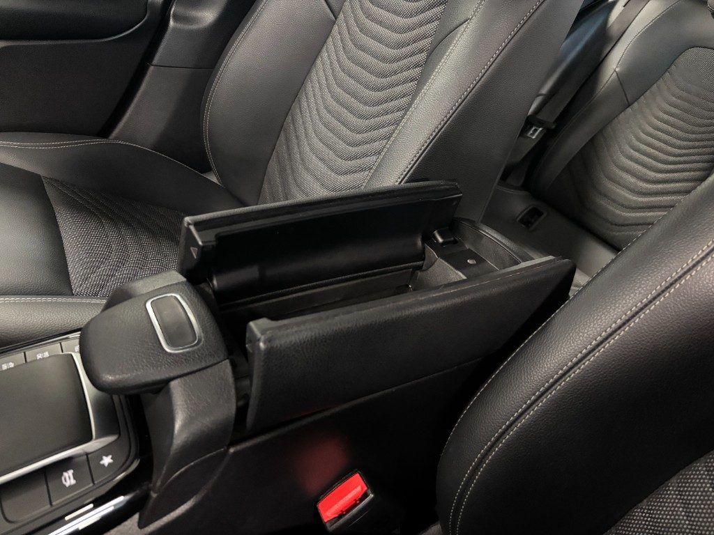 Mercedes A 180 d Executive Full Optional