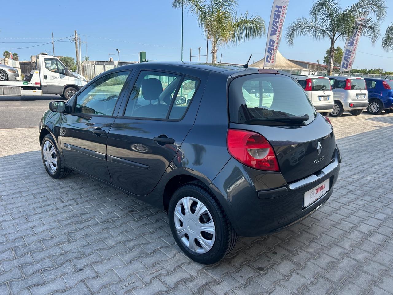 Renault Clio Storia 1.2 16V 5 porte Dynamique