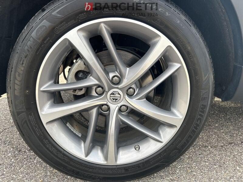 MG EHS PLUG-IN HYBRID EXCLUSIVE